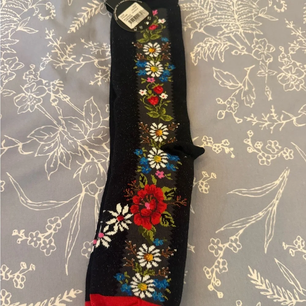 Ozone Women’s Colorful Floral Patterned Women's Socks - Picture 2 of 8